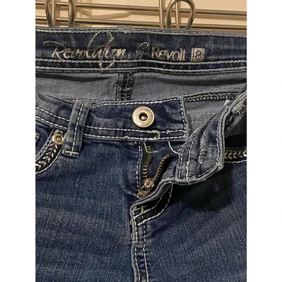 REVOLUTION BY REVOLT JEANS*Girls*8*Emblished Pockets - Picture 4 of 10